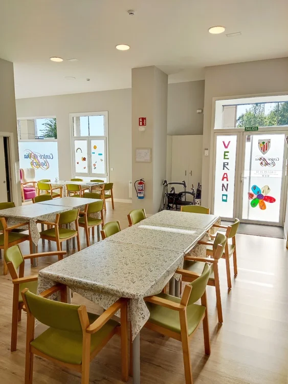 Zona de actividades grupales del centro de día en Basurto-Zorroza, Bilbao