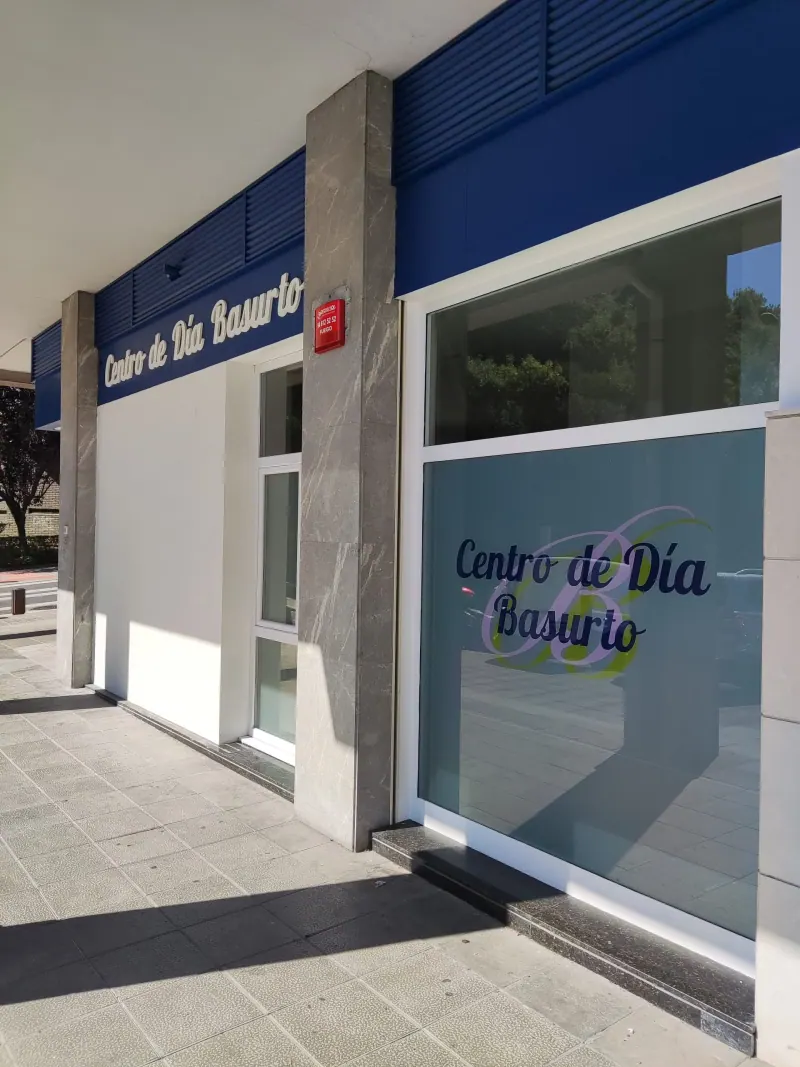 Contacta con el Centro de Día Basurto en Basurto-Zorroza, Bilbao