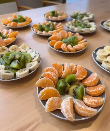 Pausa para tomar un tentempié saludable y aseo personal en el centro